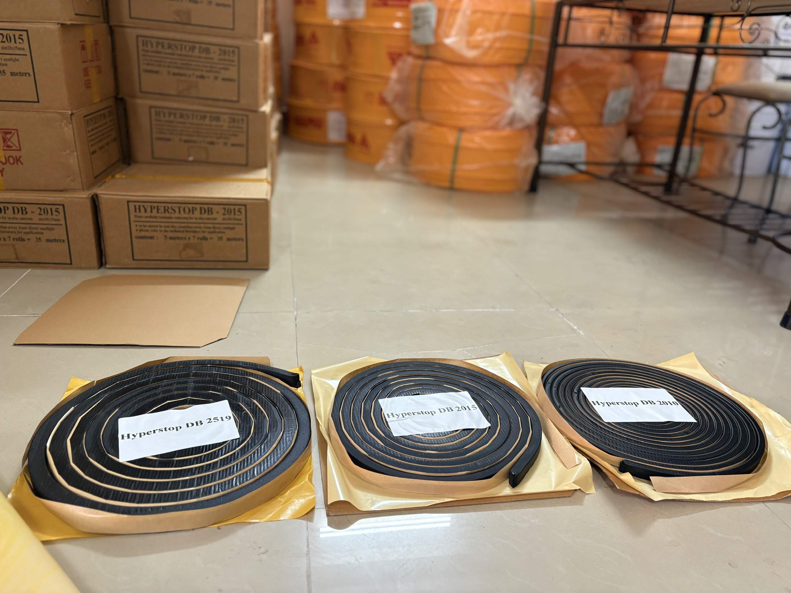 thanh trương nở hyperstop